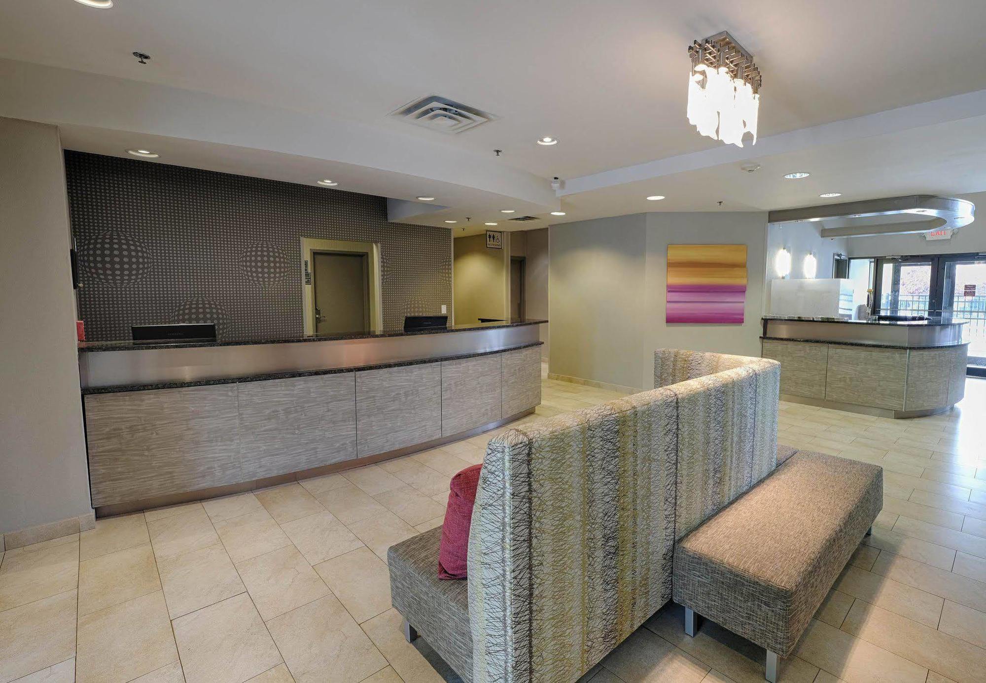 Albany Airport Inn And Suites Latham Buitenkant foto