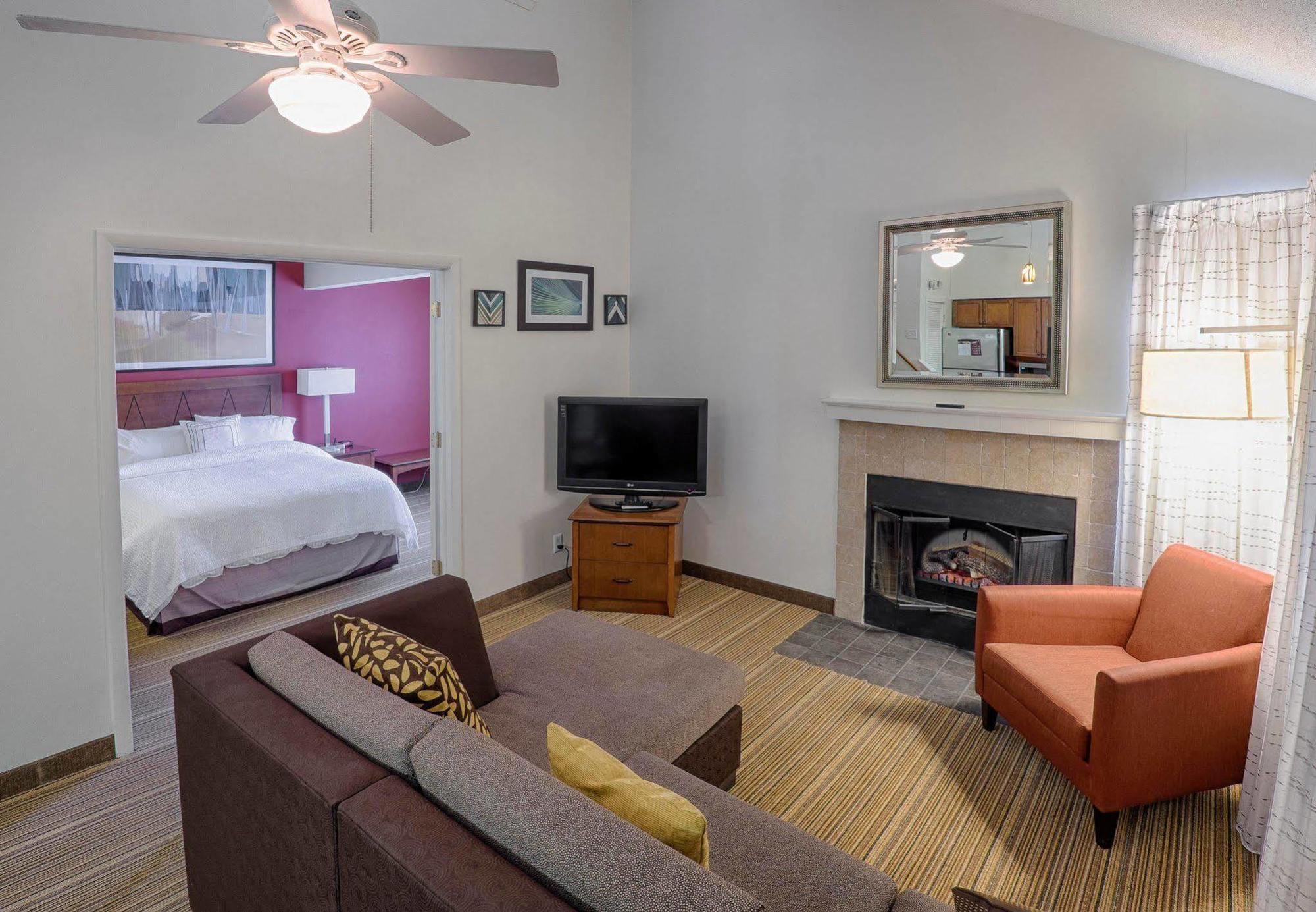 Albany Airport Inn And Suites Latham Buitenkant foto