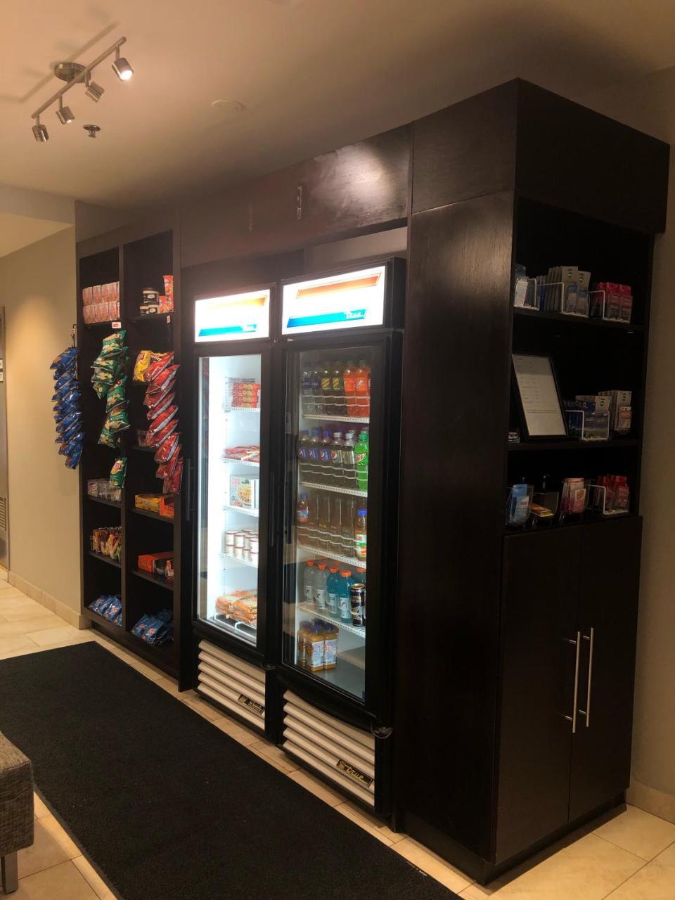 Albany Airport Inn And Suites Latham Buitenkant foto