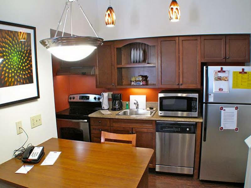 Albany Airport Inn And Suites Latham Buitenkant foto
