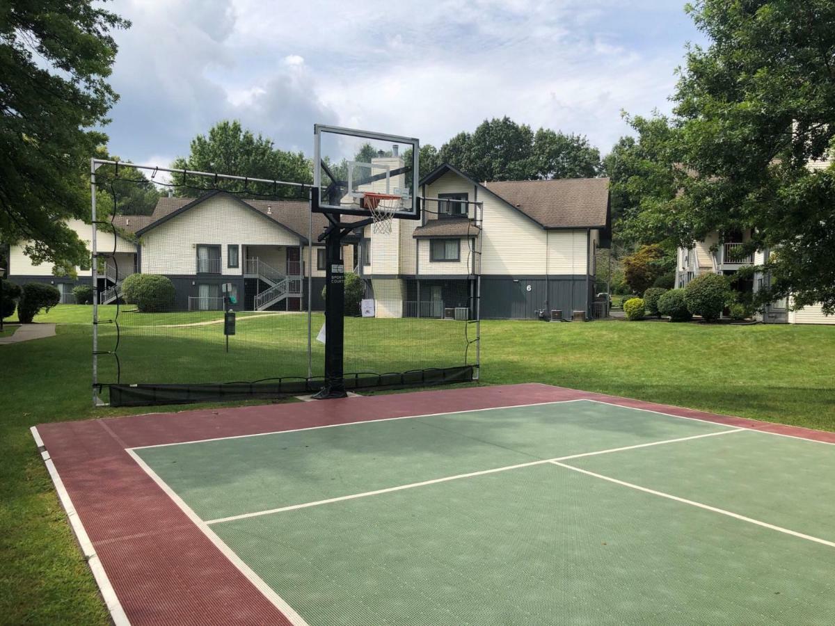 Albany Airport Inn And Suites Latham Buitenkant foto